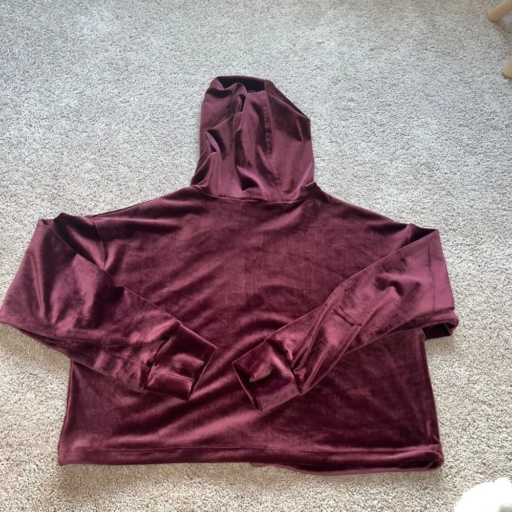 Forever 21 cropped hoodie